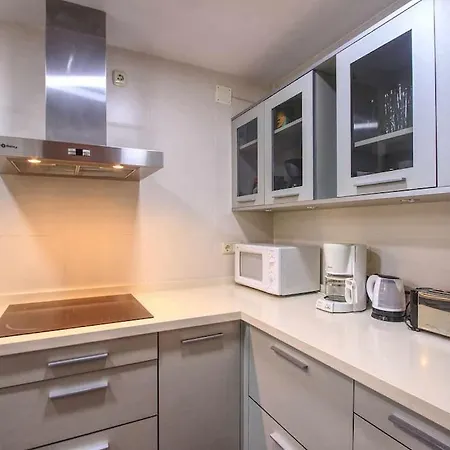 1081 - Golden Jacuzzi * Marbella