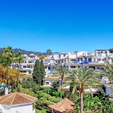 1081 - Golden Jacuzzi Apartamento *