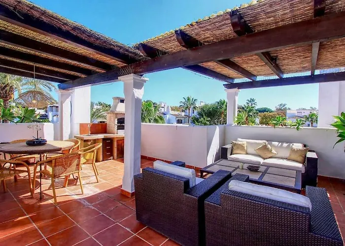 1081 - Golden Jacuzzi Apartmán Marbella