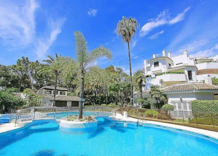 1081 - Golden Jacuzzi * Marbella